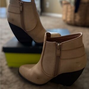 Very Volatile Tan Ankle Booties